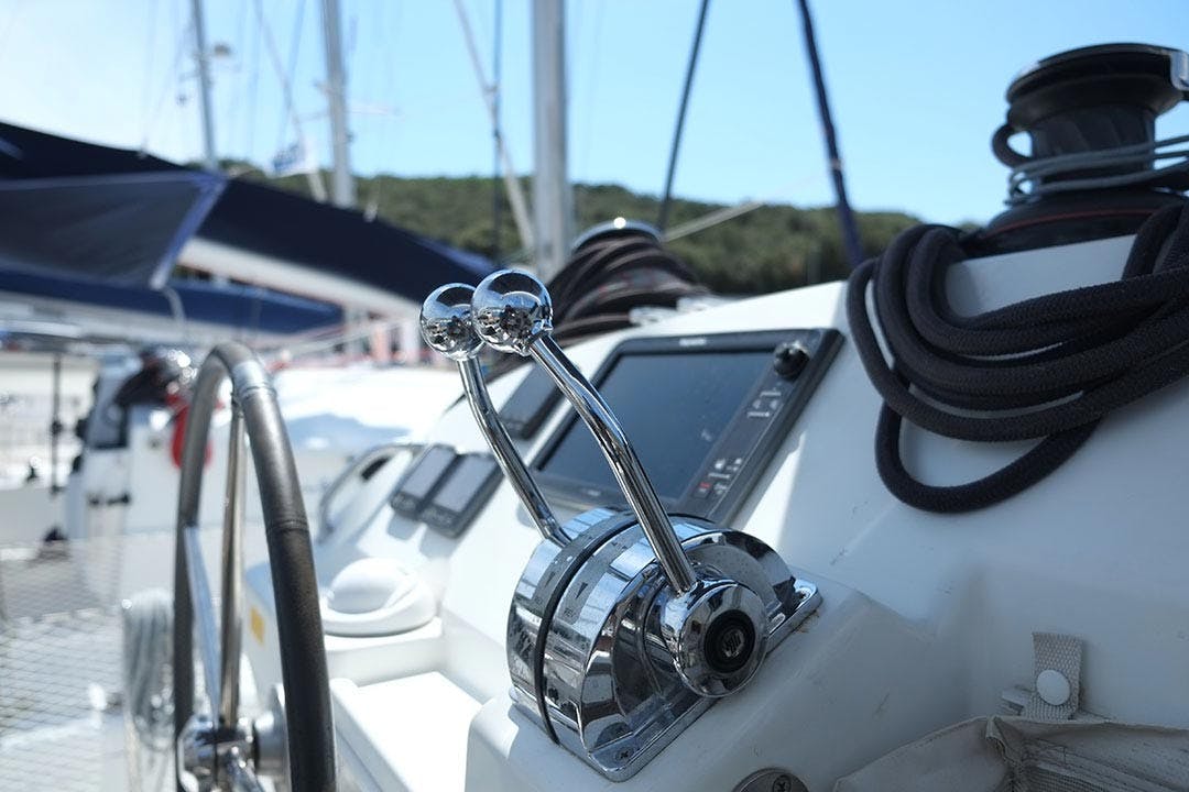 Book Lagoon 400 S2 - 4 + 2 cab. Catamaran for bareboat charter in Marina Tehnomont Veruda, Pula, Istra, Croatia with TripYacht!, picture 4