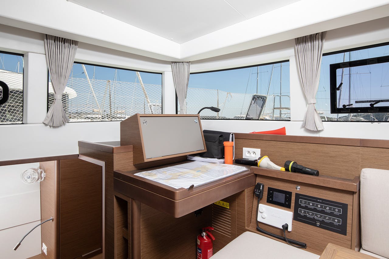 Book Lagoon 40 - 3 cab Catamaran for bareboat charter in Pula, ACI Marina Pomer, Istra, Croatia with TripYacht!, picture 9