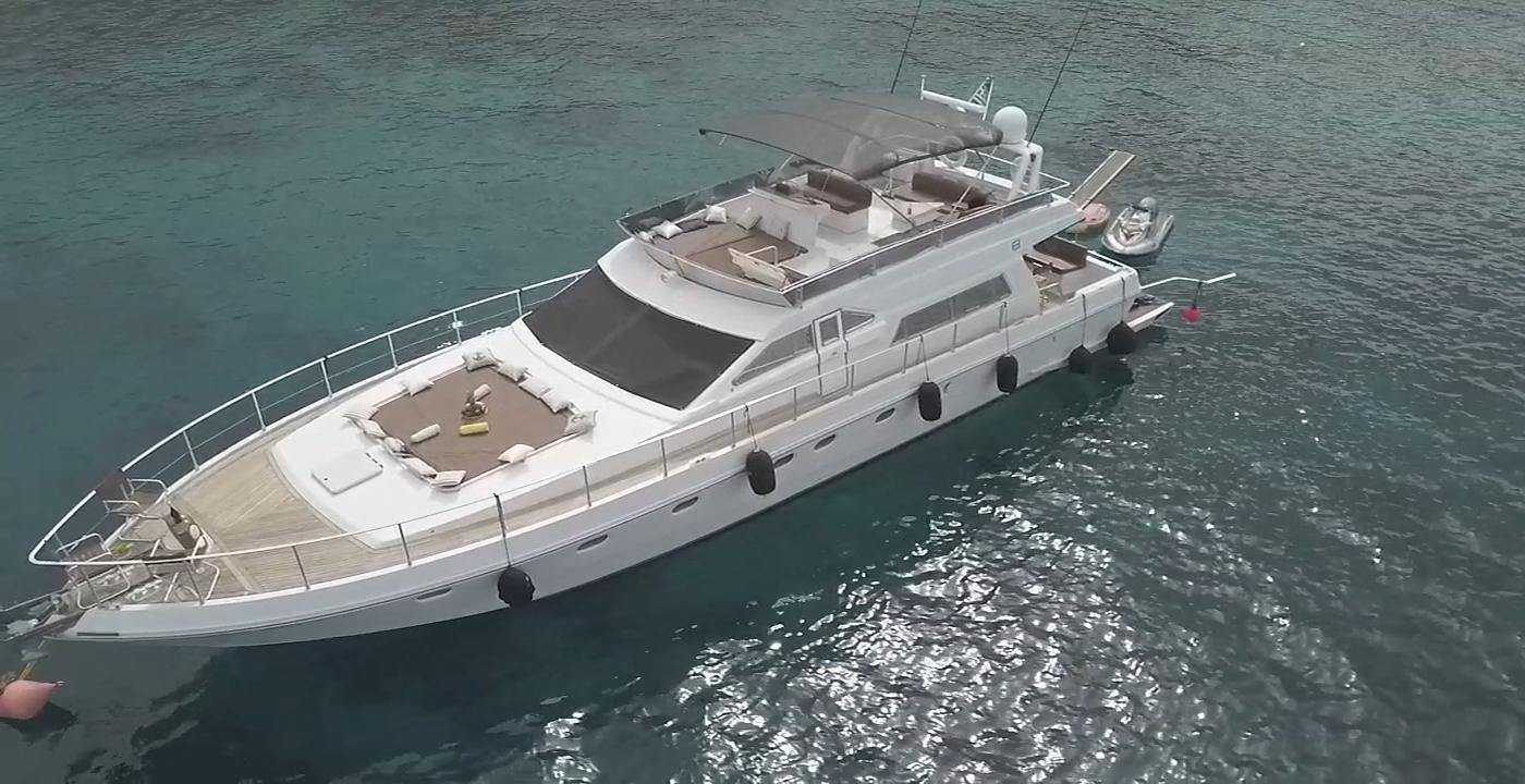 Ferretti Yachts 58, picture 1