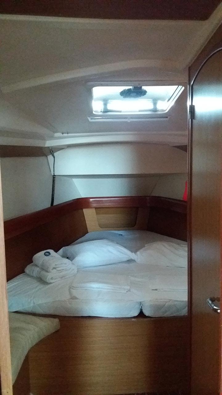 Sun Odyssey 42i, picture 9
