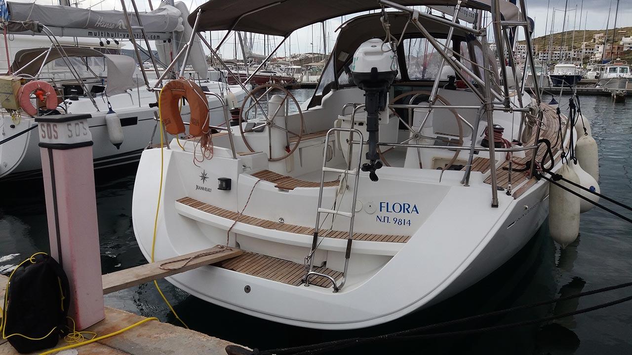 Sun Odyssey 42i, picture 1