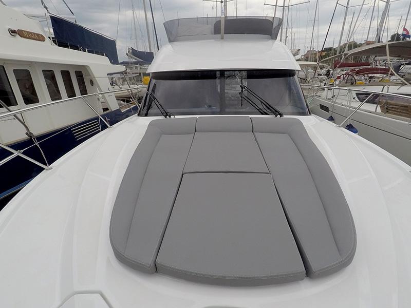 Book Antares 36 Motor yacht for bareboat charter in Marina Mandalina, Sibenik, Šibenik region, Croatia with TripYacht!, picture 11