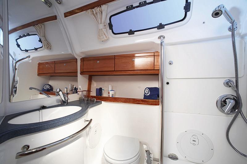Bavaria 46 Cruiser, picture 7