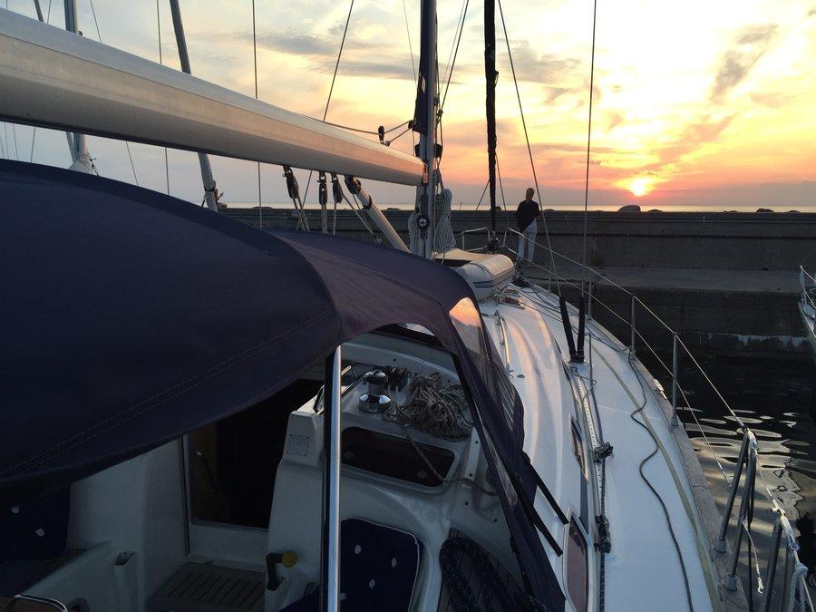 Book Bavaria 46 Cruiser Sailing yacht for bareboat charter in Bullandö Marina, Uppland, Sweden with TripYacht!, picture 6