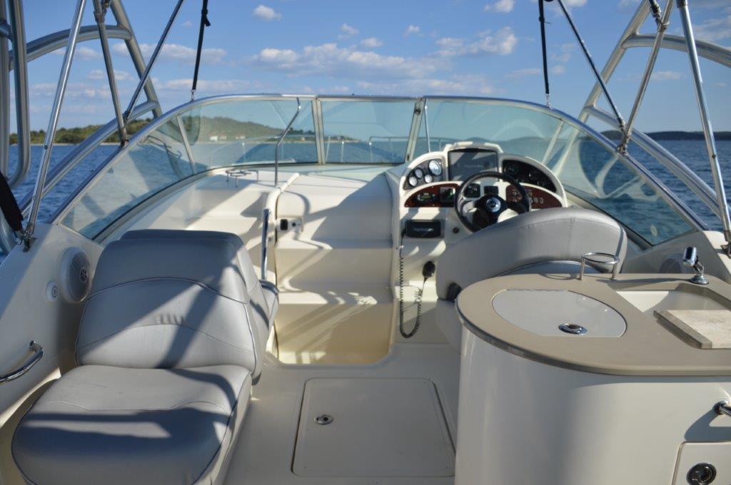 Book Sea Ray 275 Amberjack Motor boat for bareboat charter in Tribunj D-Marin, Šibenik region, Croatia with TripYacht!, picture 10