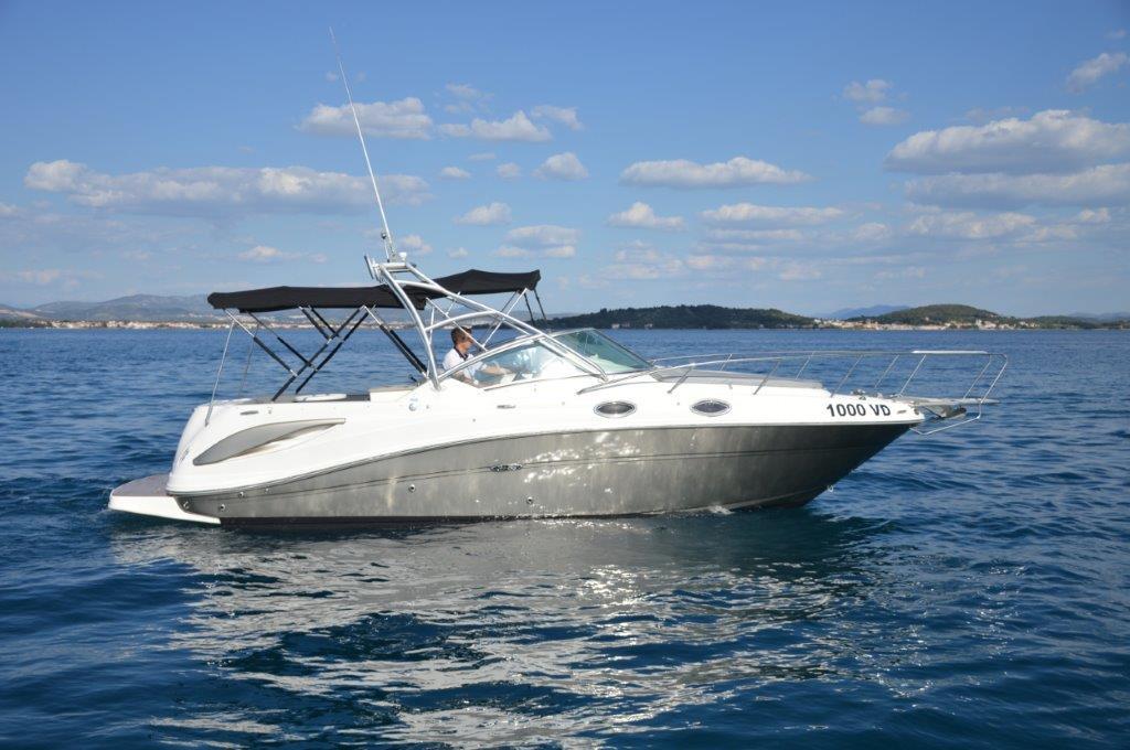 Book Sea Ray 275 Amberjack Motor boat for bareboat charter in Tribunj D-Marin, Šibenik region, Croatia with TripYacht!, picture 13