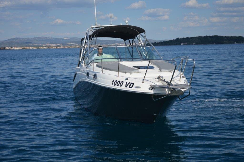 Book Sea Ray 275 Amberjack Motor boat for bareboat charter in Tribunj D-Marin, Šibenik region, Croatia with TripYacht!, picture 14