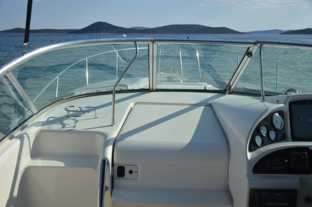 Book Sea Ray 275 Amberjack Motor boat for bareboat charter in Tribunj D-Marin, Šibenik region, Croatia with TripYacht!, picture 7