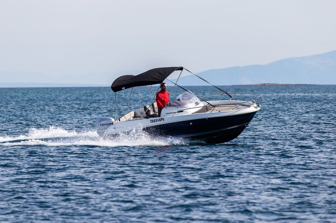 Book Cap Camarat 5.5 WA Motor boat for bareboat charter in Marina Medulin, Istra, Croatia with TripYacht!, picture 3