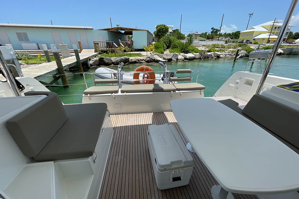 Book Lagoon 40 - 4 + 2 cab Catamaran for bareboat charter in Marsh Harbour, Conch Inn Marina, Abaco Islands, Bahamas with TripYacht!, picture 13