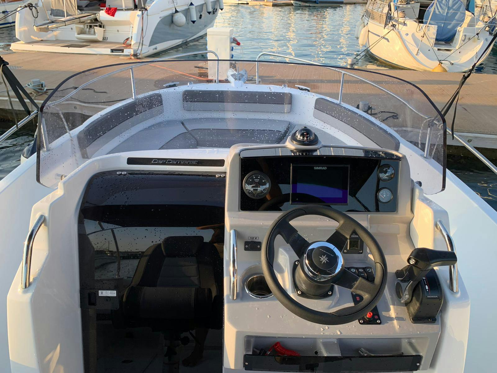 Book Cap Camarat 6.5 CC Motor boat for bareboat charter in Marina Tehnomont Veruda, Pula, Istra, Croatia with TripYacht!, picture 15