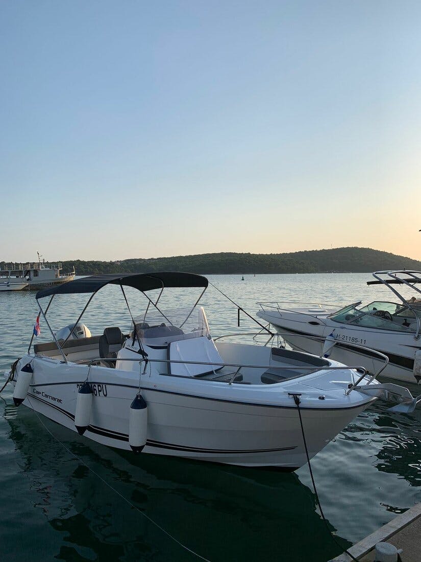 Book Cap Camarat 6.5 CC Motor boat for bareboat charter in Marina Tehnomont Veruda, Pula, Istra, Croatia with TripYacht!, picture 9