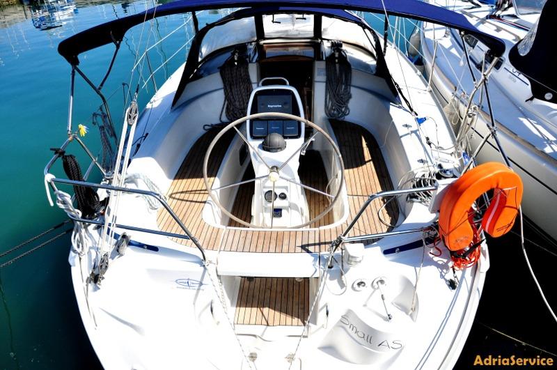 Bavaria 33 Cruiser, picture 1