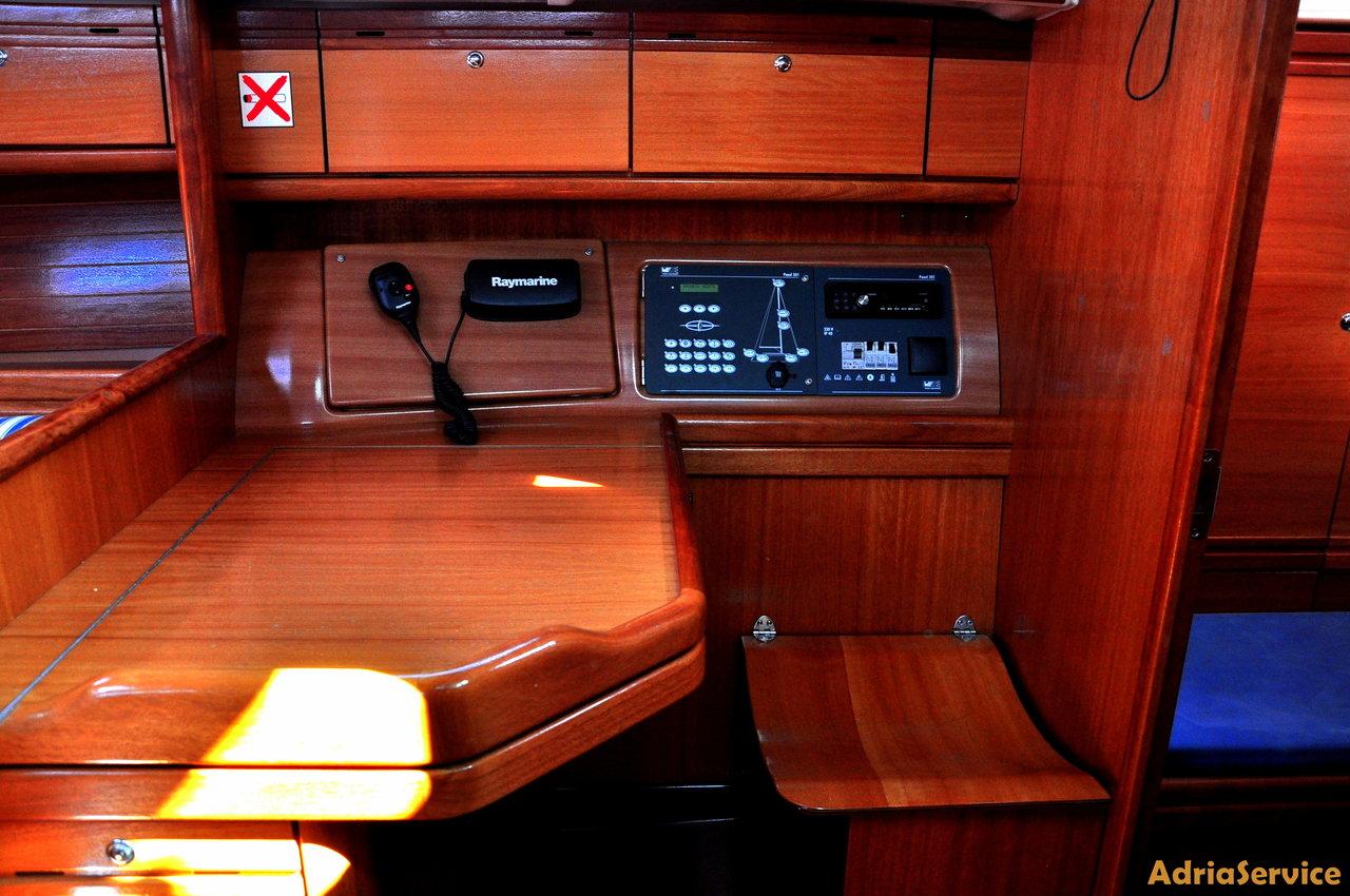 Bavaria 38 Cruiser, picture 3