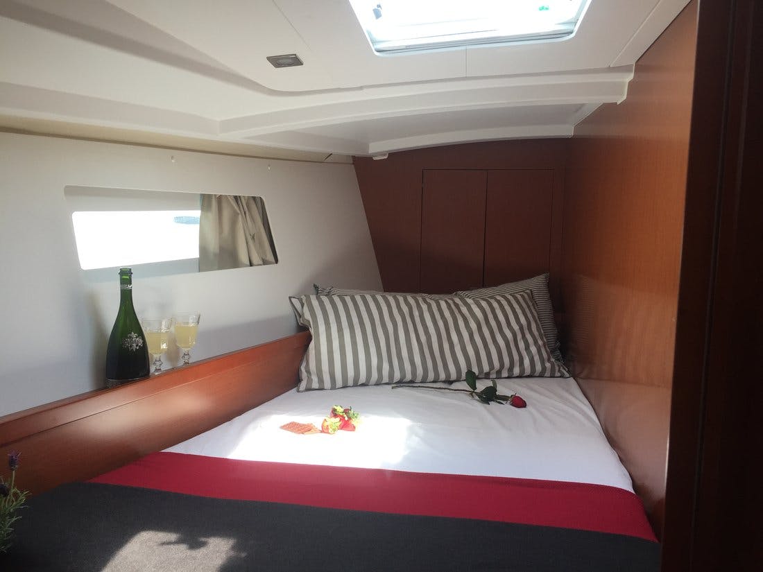 Book Oceanis 45 - 4 cab. Sailing yacht for bareboat charter in Paros, Cyclades, Greece with TripYacht!, picture 11