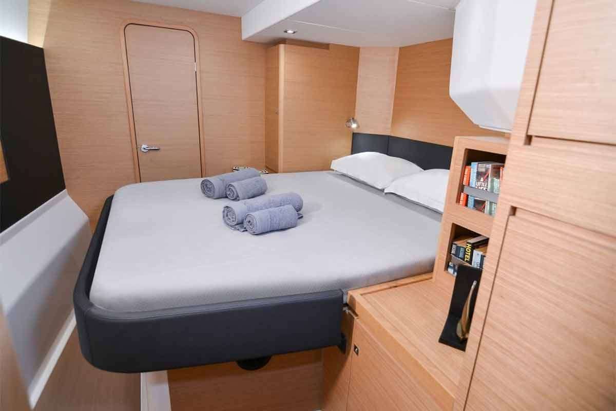 Book Dufour 48 Catamaran - 5 + 1 cab. Catamaran for bareboat charter in Capo D'orlando Marina, Sicily, Italy with TripYacht!, picture 11