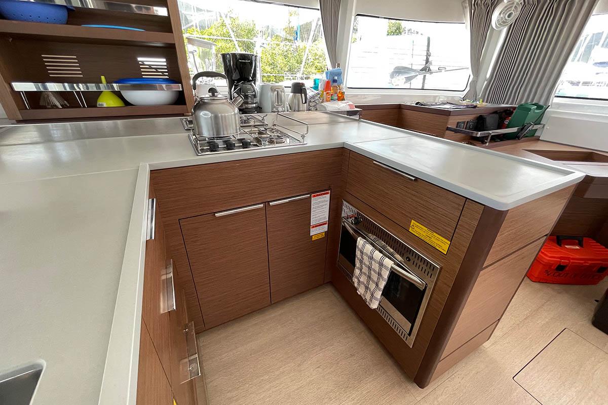 Lagoon 46 - 4 + 2 cab., picture 23