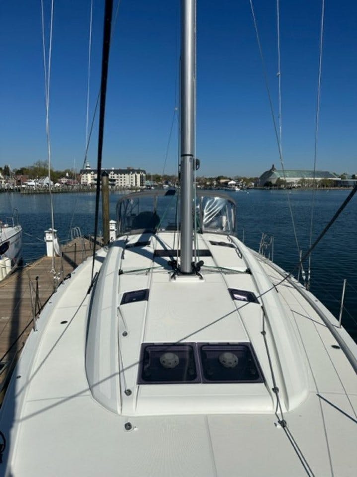 Book Jeanneau 51 Sailing yacht for bareboat charter in Annapolis, Chesapeake Bay, Chesapeake Bay, USA with TripYacht!, picture 3