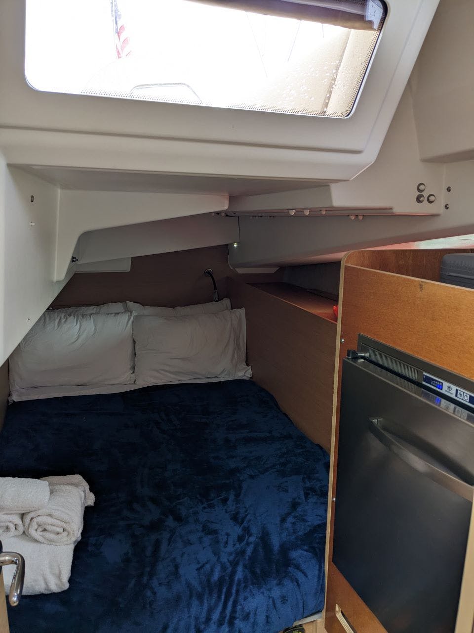 Book Sun Odyssey 440 - 3 cab. Sailing yacht for bareboat charter in Annapolis, Chesapeake Bay, Chesapeake Bay, USA with TripYacht!, picture 12