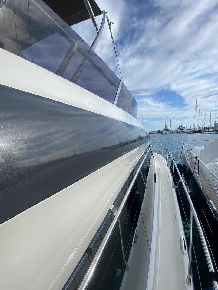 Book Prestige 560F Motor yacht for bareboat charter in Palma de Mallorca, Balearic Islands, Spain with TripYacht!, picture 13