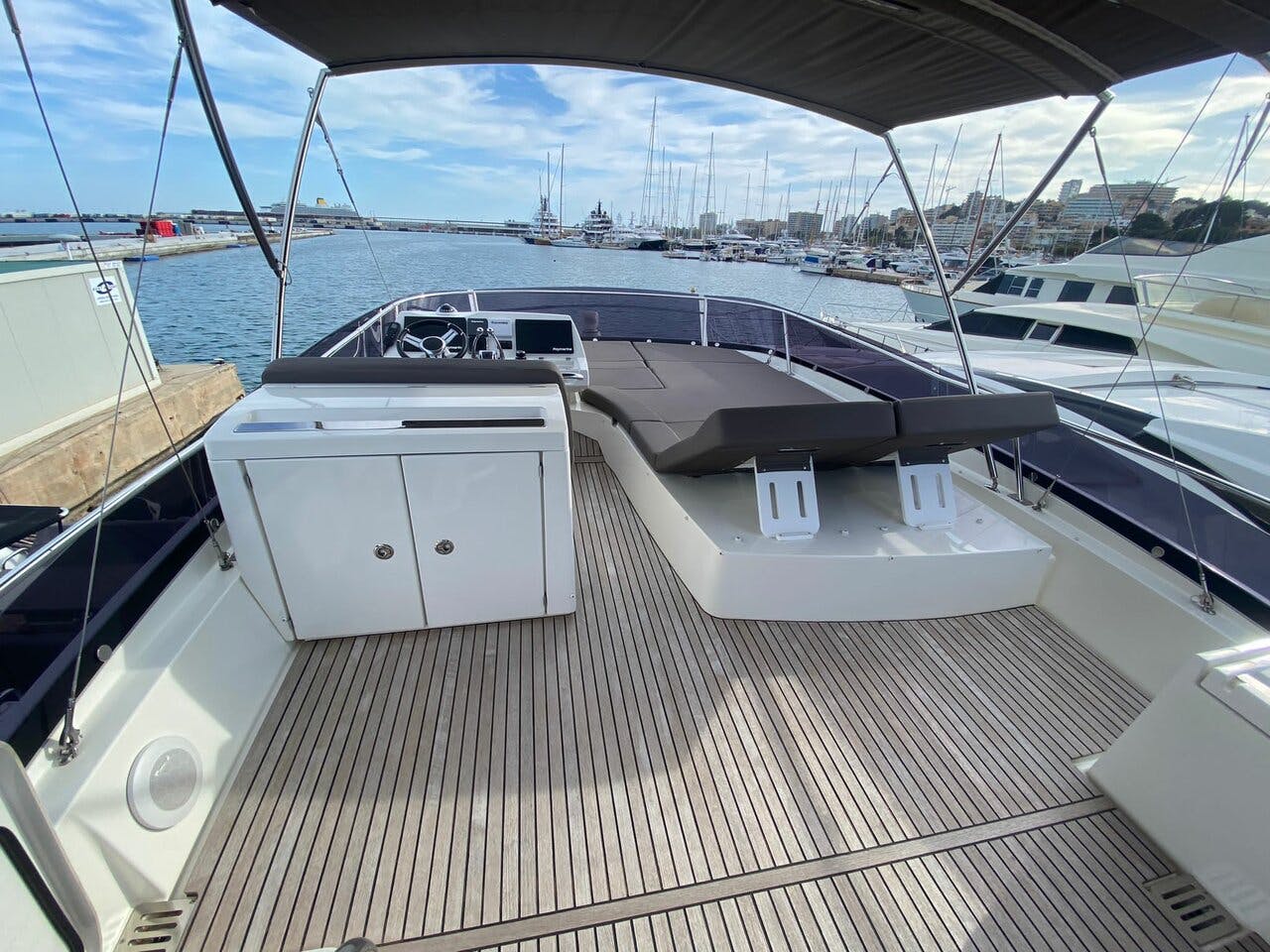 Book Prestige 560F Motor yacht for bareboat charter in Palma de Mallorca, Balearic Islands, Spain with TripYacht!, picture 8