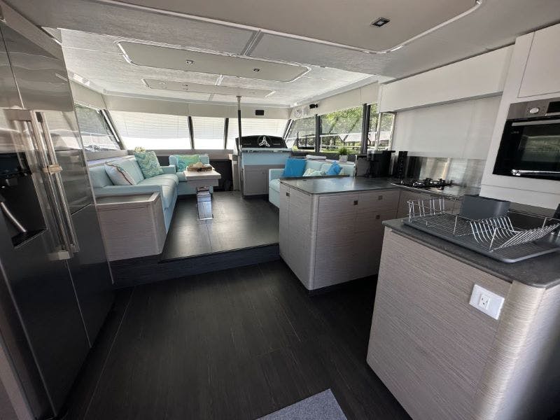 Book Fountaine Pajot MY6 Power catamaran for bareboat charter in St. Petersburg, Vinoy Marina, Florida, USA with TripYacht!, picture 11