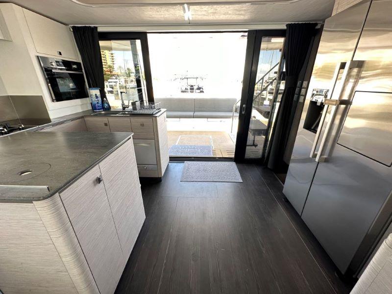 Fountaine Pajot MY6, picture 9