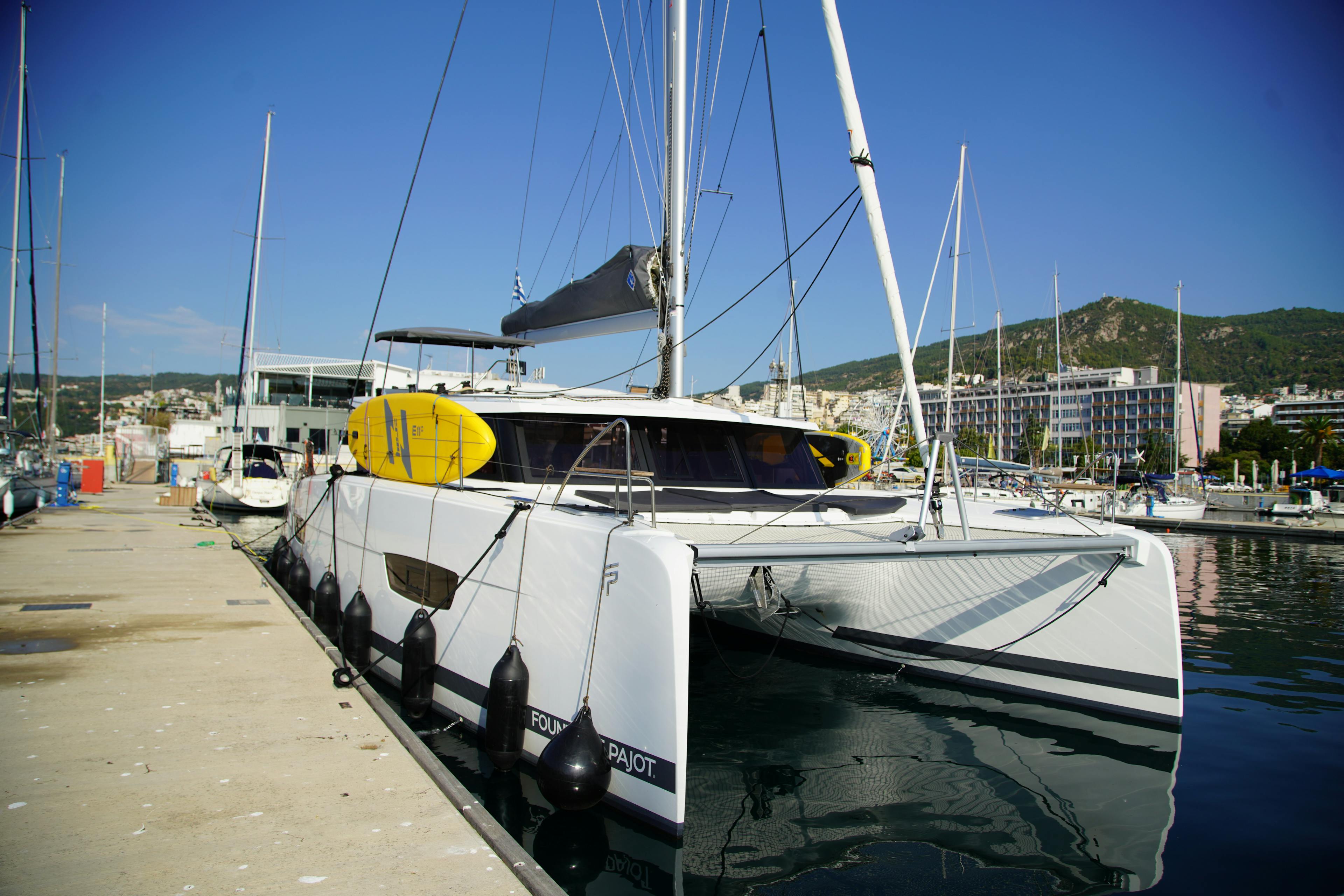 Book Fountaine Pajot Isla 40 - Quatuor Catamaran for bareboat charter in Port of Kavala, Northern Greece/Aegean, Greece with TripYacht!, picture 38