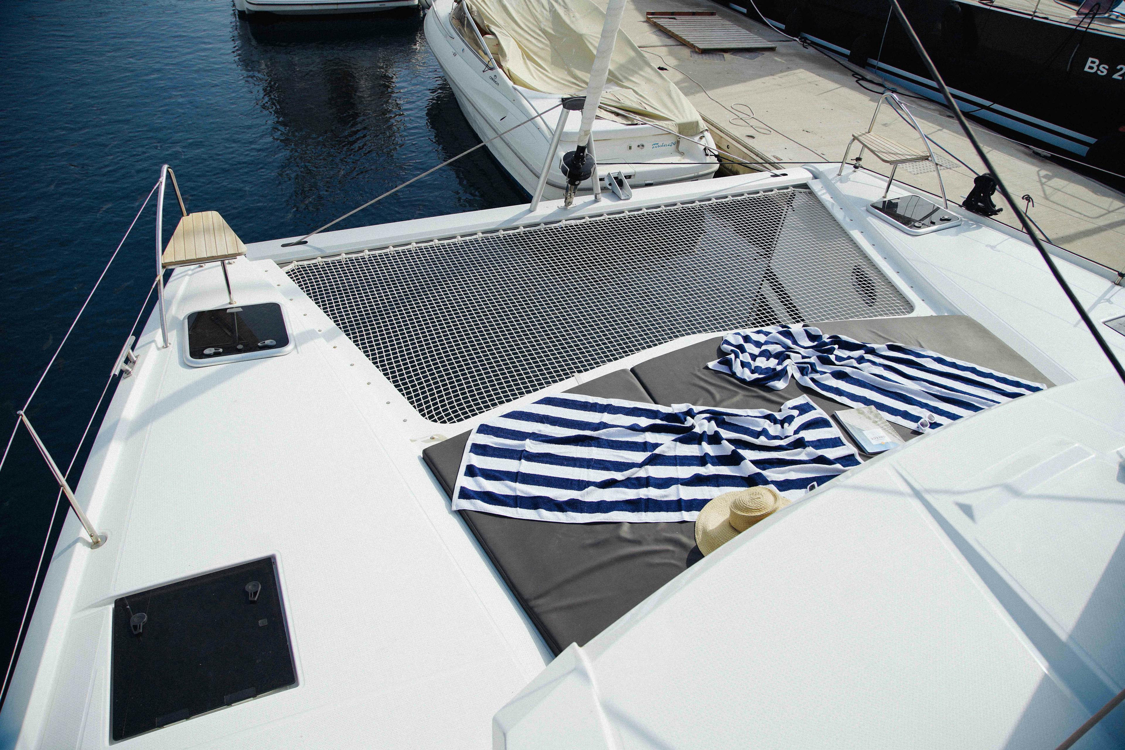 Book Fountaine Pajot Isla 40 - Quatuor Catamaran for bareboat charter in Port of Kavala, Northern Greece/Aegean, Greece with TripYacht!, picture 10