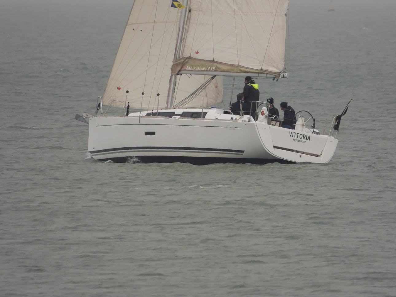 Dufour 335 GL, picture 3