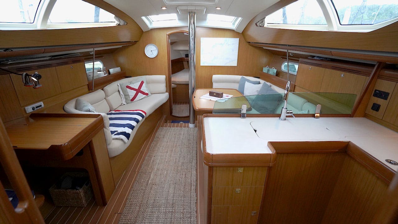 Sun Odyssey 42 DS - 2 cab., picture 5