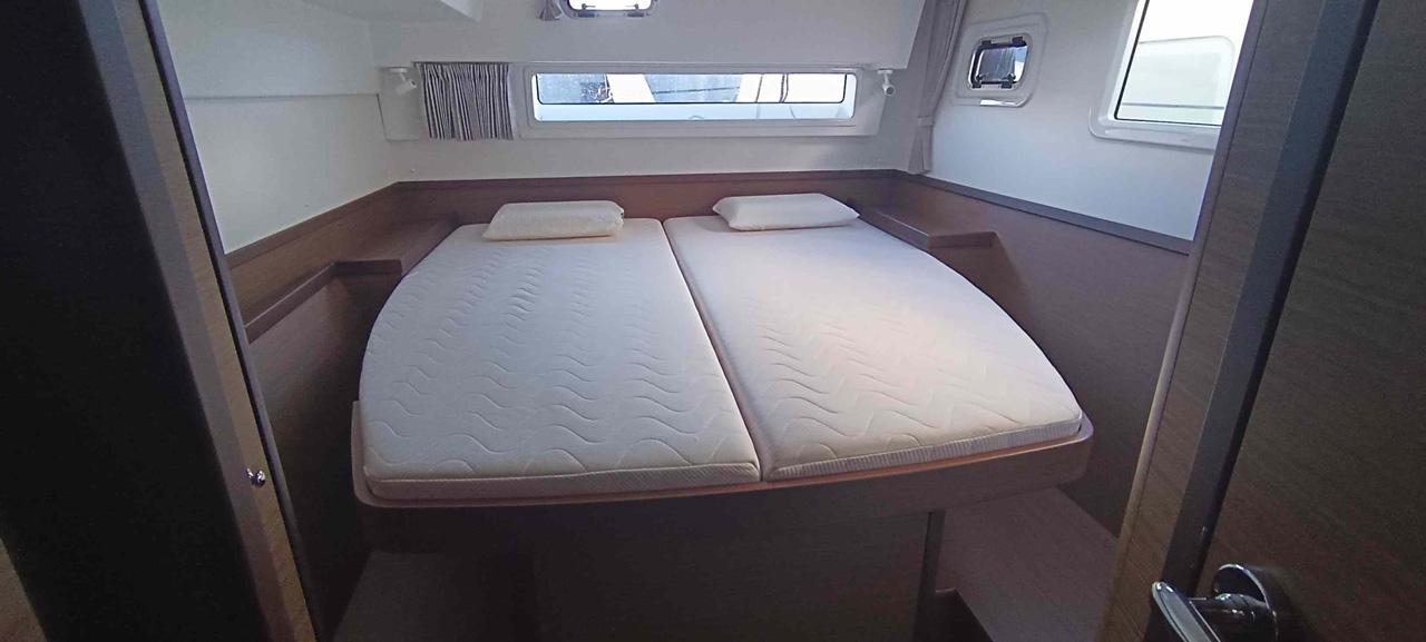 Lagoon 42 - 4 + 1 cab., picture 7