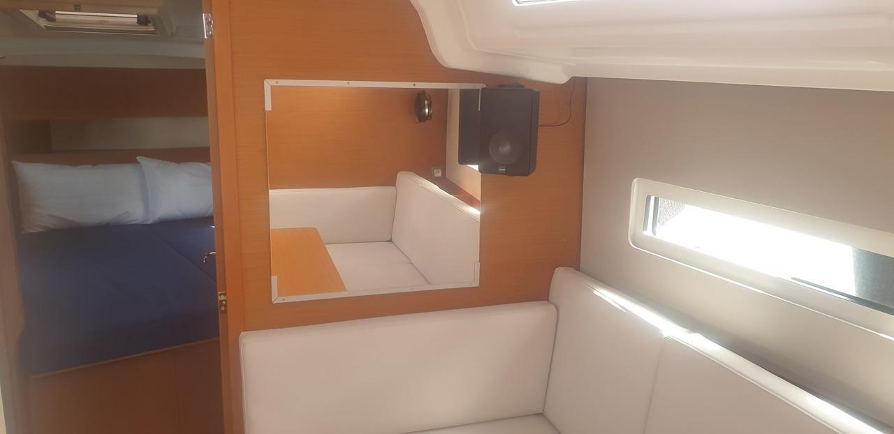 Sun Odyssey 410 - 3 cab., picture 11