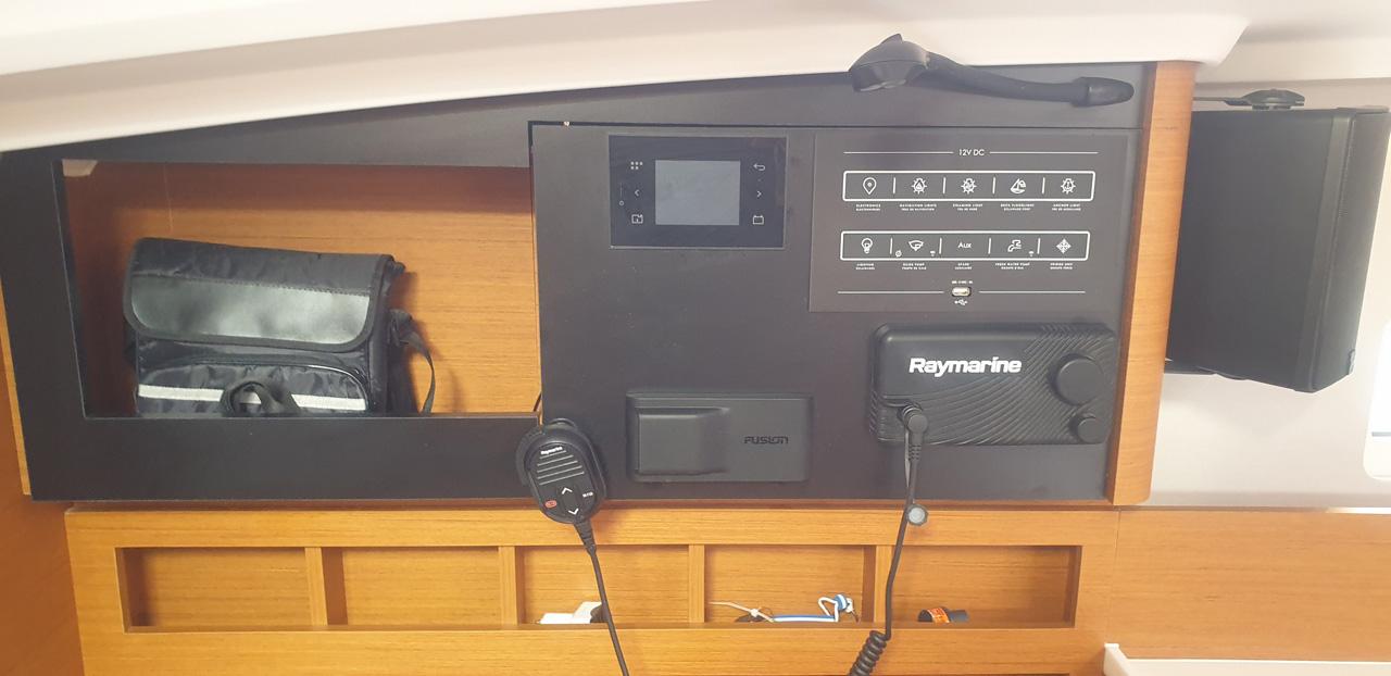 Sun Odyssey 410 - 3 cab., picture 12