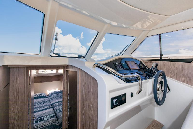 Greenline 33, picture 20