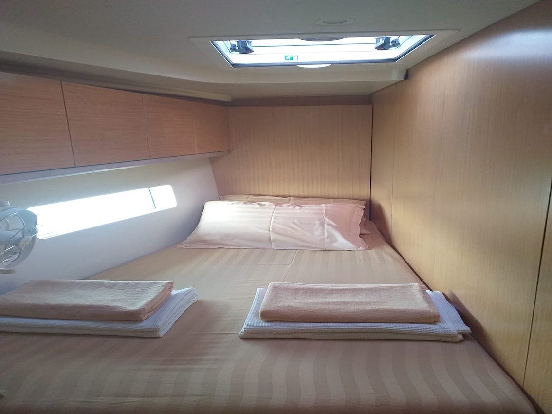 Book Bavaria C45 - 4 cab. Sailing yacht for bareboat charter in Koh Chang, Ko Chang, Thailand  with TripYacht!, picture 18