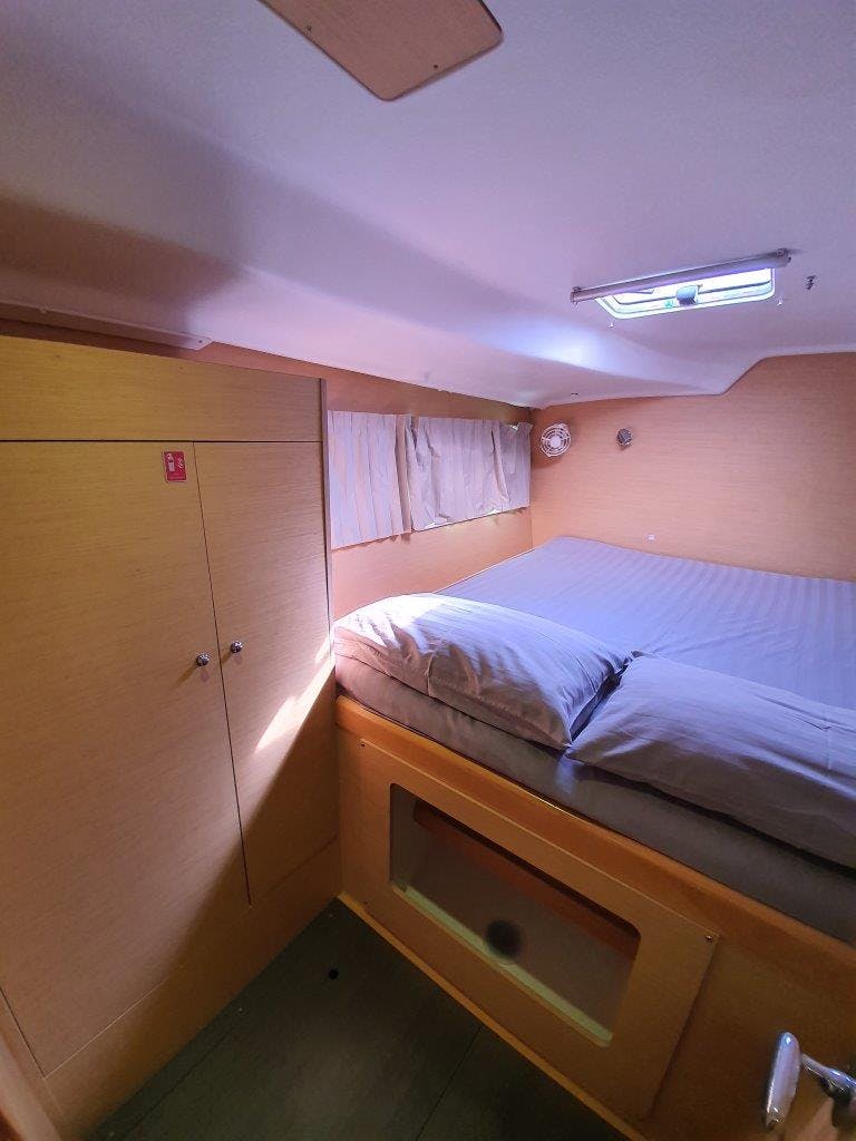 Book Lagoon 380 - 4 + 2 cab. Catamaran for bareboat charter in Koh Chang, Ko Chang, Thailand  with TripYacht!, picture 11