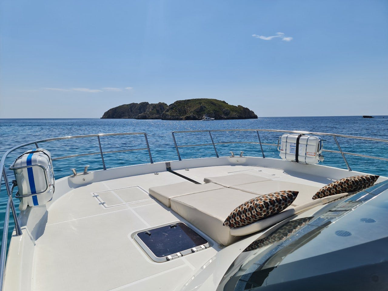 Book Kone 45 Power catamaran for bareboat charter in Club Nautico Santa Ponsa, Balearic Islands, Spain with TripYacht!, picture 8