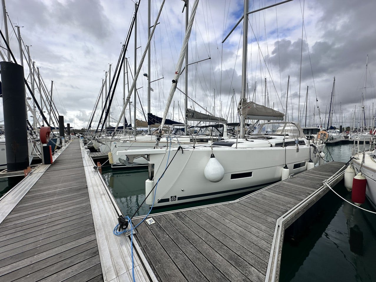 Book Dufour 390 Sailing yacht for bareboat charter in French Atlantic, La Rochelle, Poitou-Charentes, France with TripYacht!, picture 4