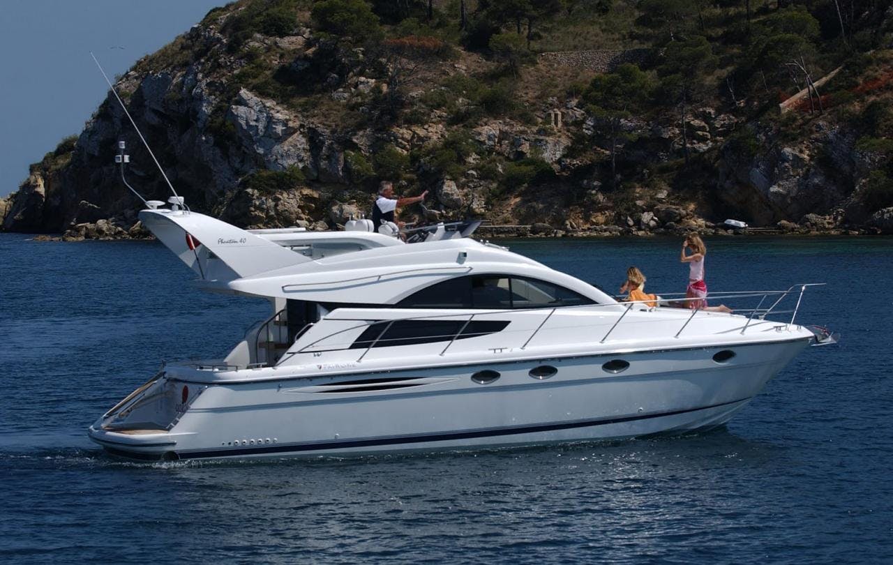 Book Fairline Phantom 40 Motor yacht for bareboat charter in Dubrovnik, Gruž, Dubrovnik region, Croatia with TripYacht!, picture 1
