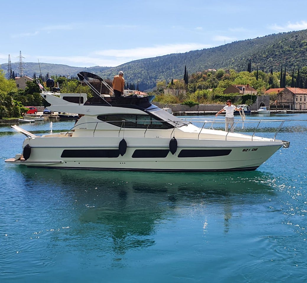 Book Ferretti Fly 43 Motor boat for bareboat charter in Dubrovnik, Gruž, Dubrovnik region, Croatia with TripYacht!, picture 1