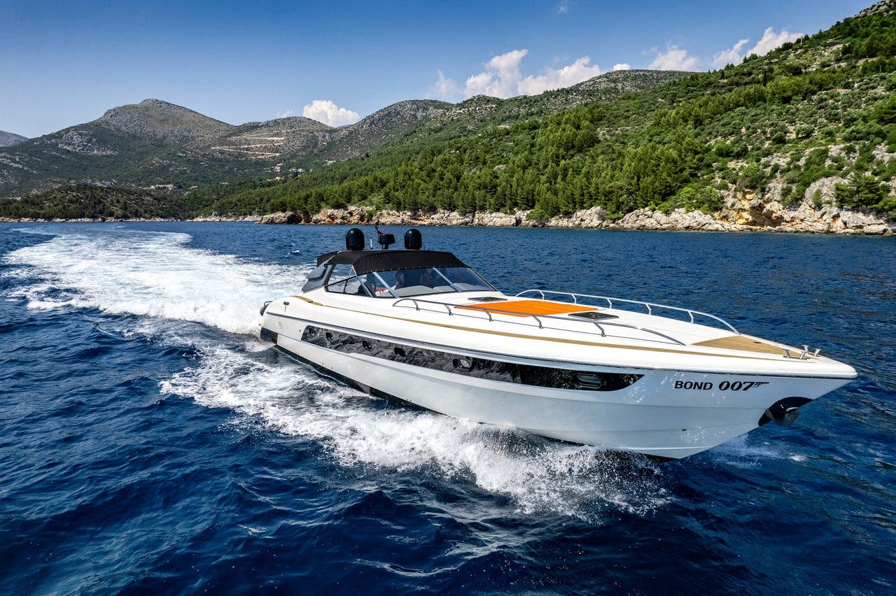 Book Tecnomar Madras 64 Motor yacht for bareboat charter in Dubrovnik, Gruž, Dubrovnik region, Croatia with TripYacht!, picture 1