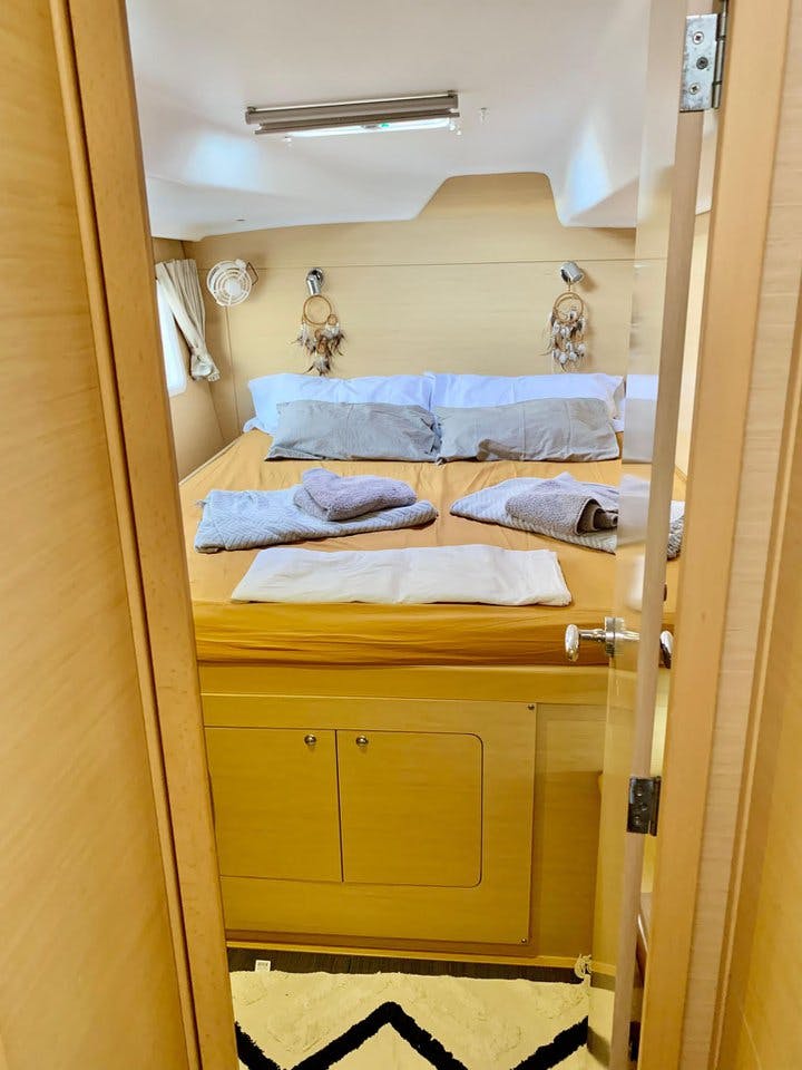 Book Lagoon 380 - 4 cab. Catamaran for bareboat charter in Roses, Empuriabrava marina, Catalonia, Spain with TripYacht!, picture 18