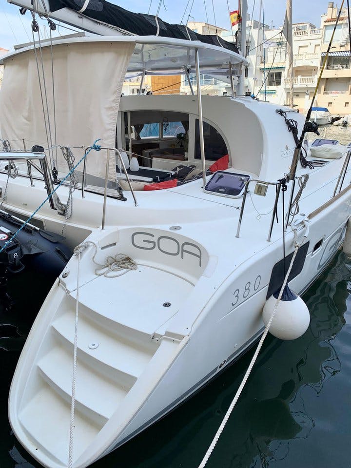 Book Lagoon 380 - 4 cab. Catamaran for bareboat charter in Roses, Empuriabrava marina, Catalonia, Spain with TripYacht!, picture 6