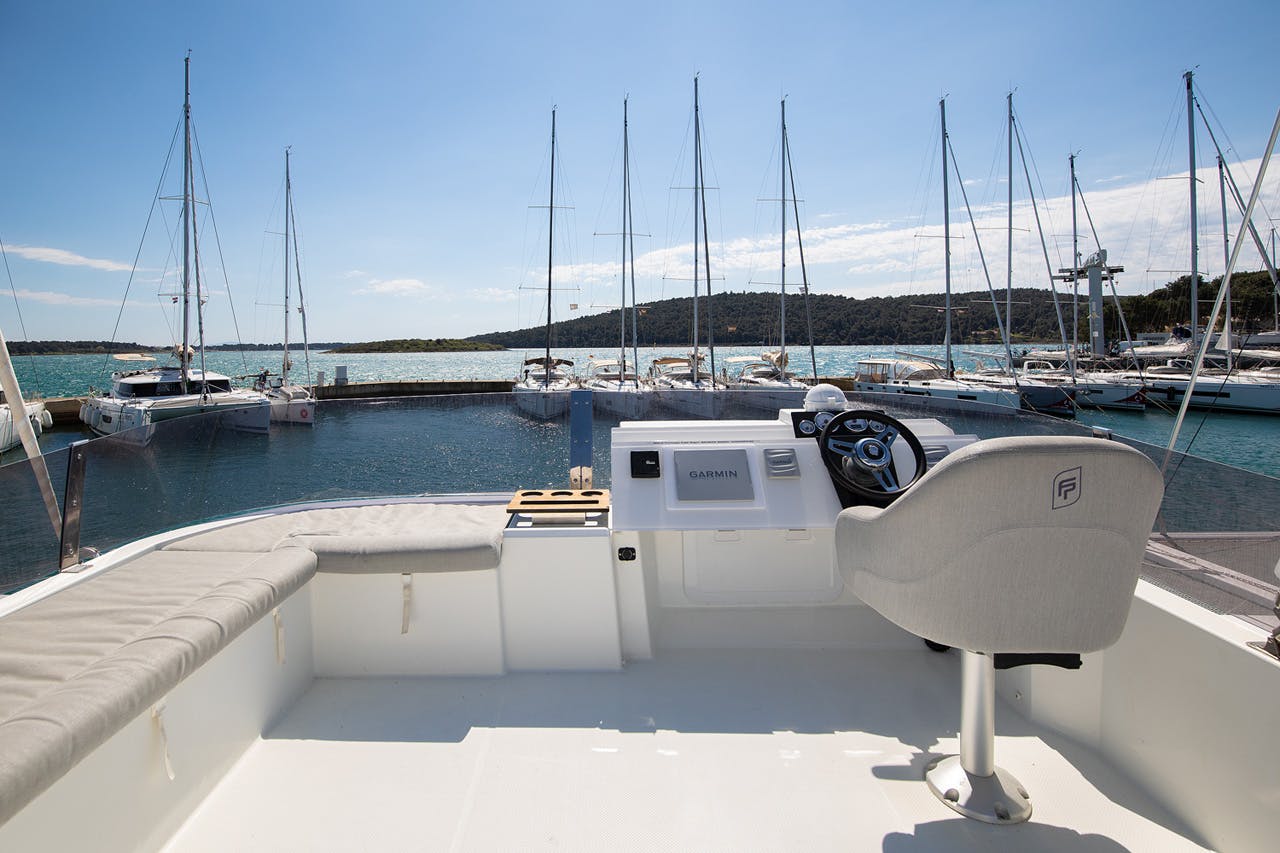 Book Fountaine Pajot MY 37 Power catamaran for bareboat charter in Pula, ACI Marina Pomer, Istra, Croatia with TripYacht!, picture 5