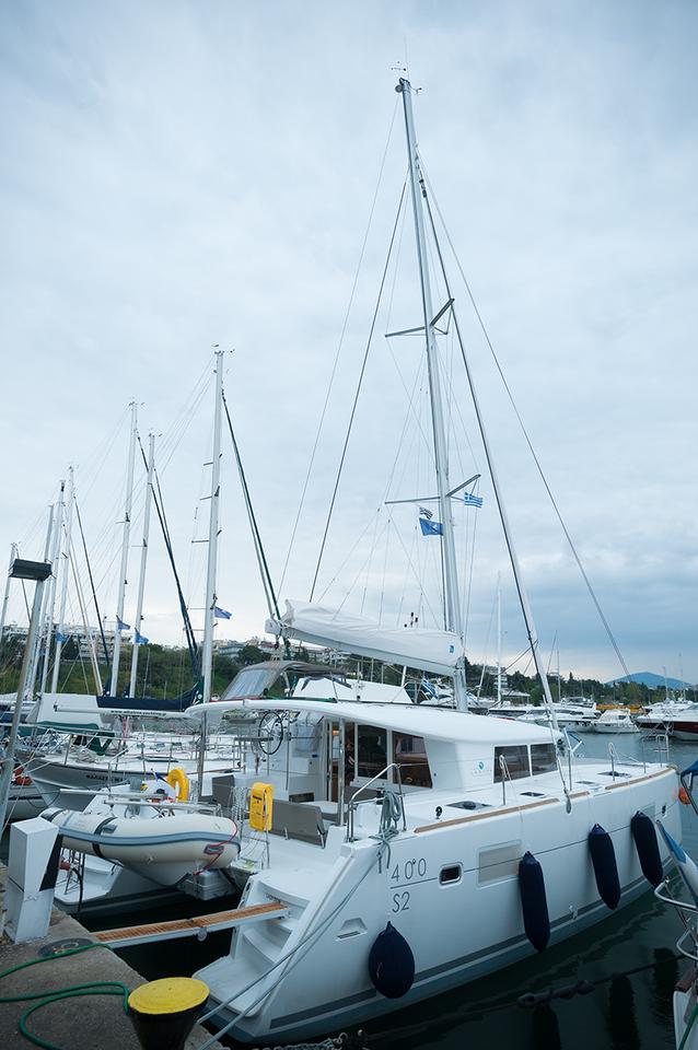 Lagoon 400 S2, picture 1