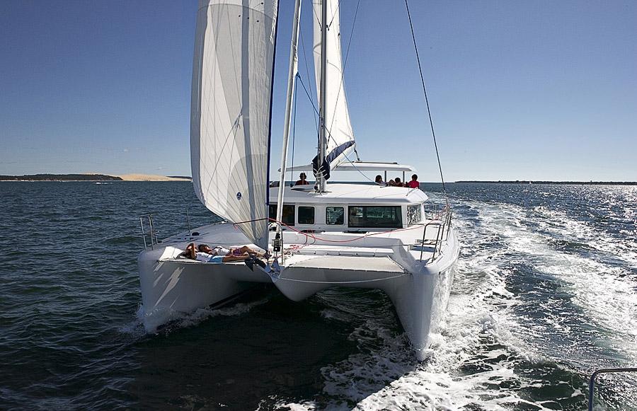 Book Lagoon 420 - 6 cab. Catamaran for bareboat charter in Nikiti, Northern Greece/Aegean, Greece with TripYacht!, picture 5