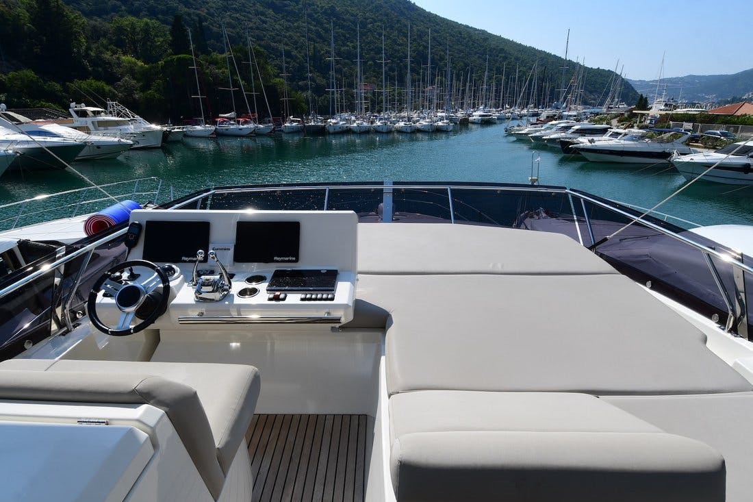 Book Prestige 590 Flybridge - 3 + 1 cab.	 Motor yacht for bareboat charter in Dubrovnik, Komolac, ACI Marina Dubrovnik, Dubrovnik region, Croatia with TripYacht!, picture 5