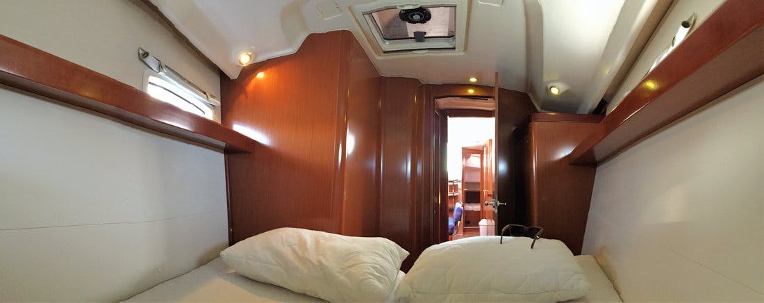Book Oceanis 43 Sailing yacht for bareboat charter in Athens, Alimos marina, Athens area/Saronic/Peloponese, Greece with TripYacht!, picture 17