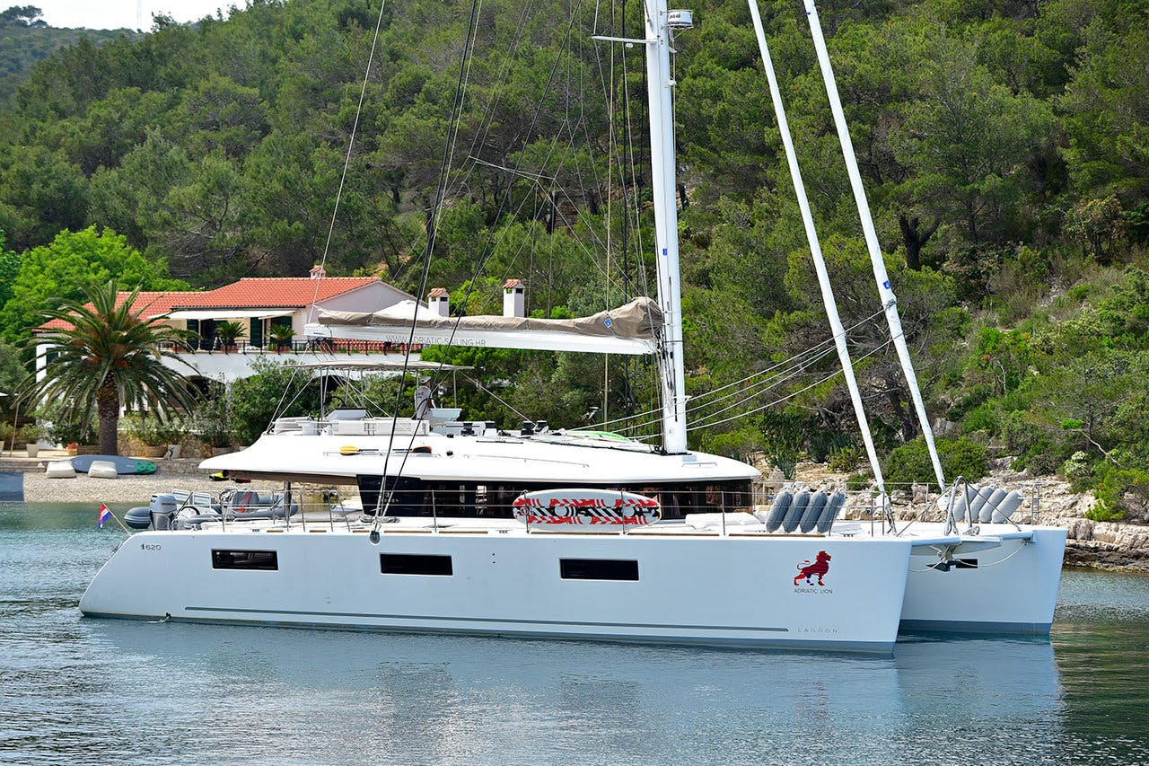 Book Lagoon 620 - 6 + 2 cab. Catamaran for bareboat charter in Marina Kastela, Split region, Croatia with TripYacht!, picture 4